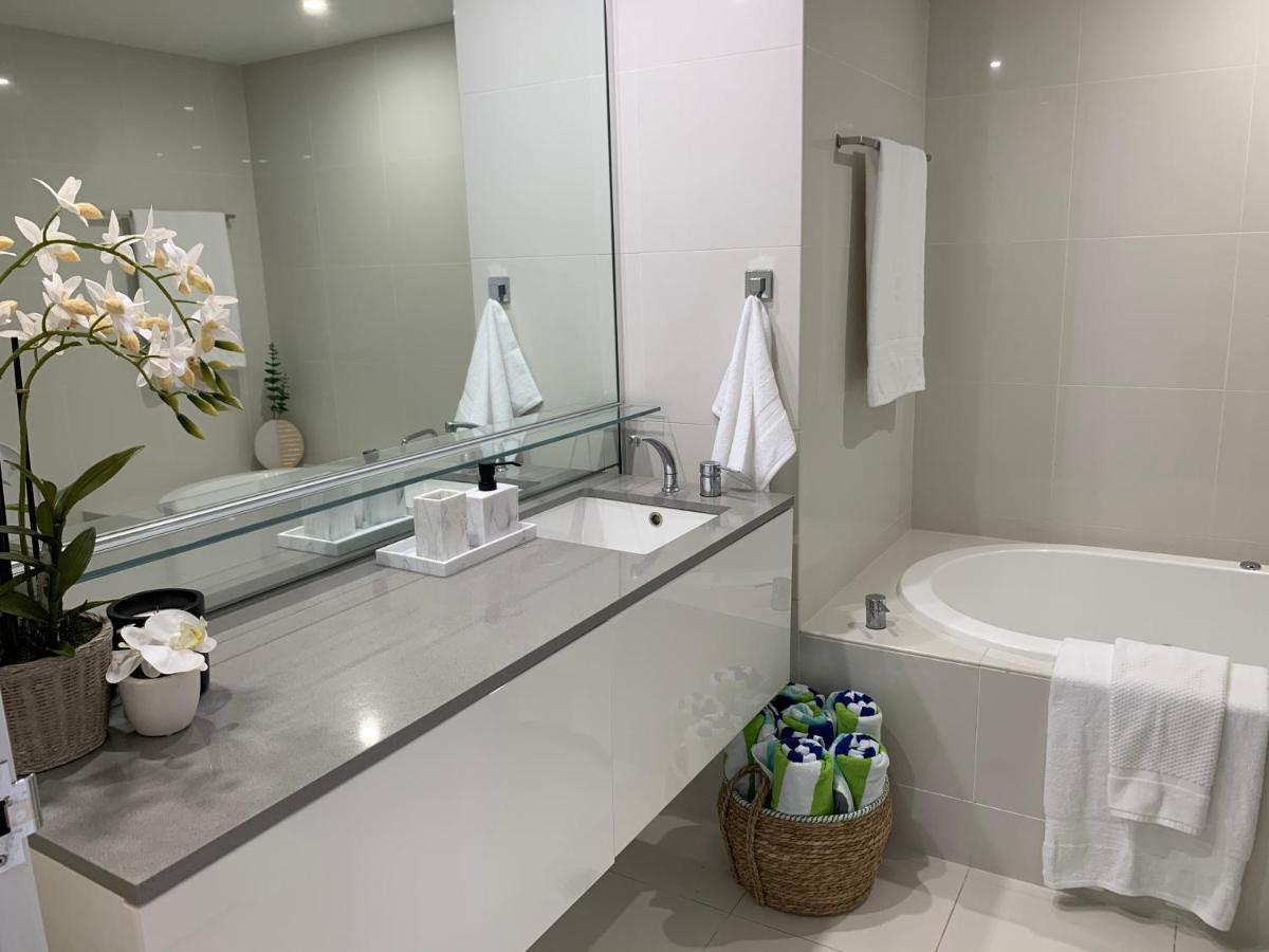 Circle On Cavill Free Parking Apartment Gold Coast Exterior photo