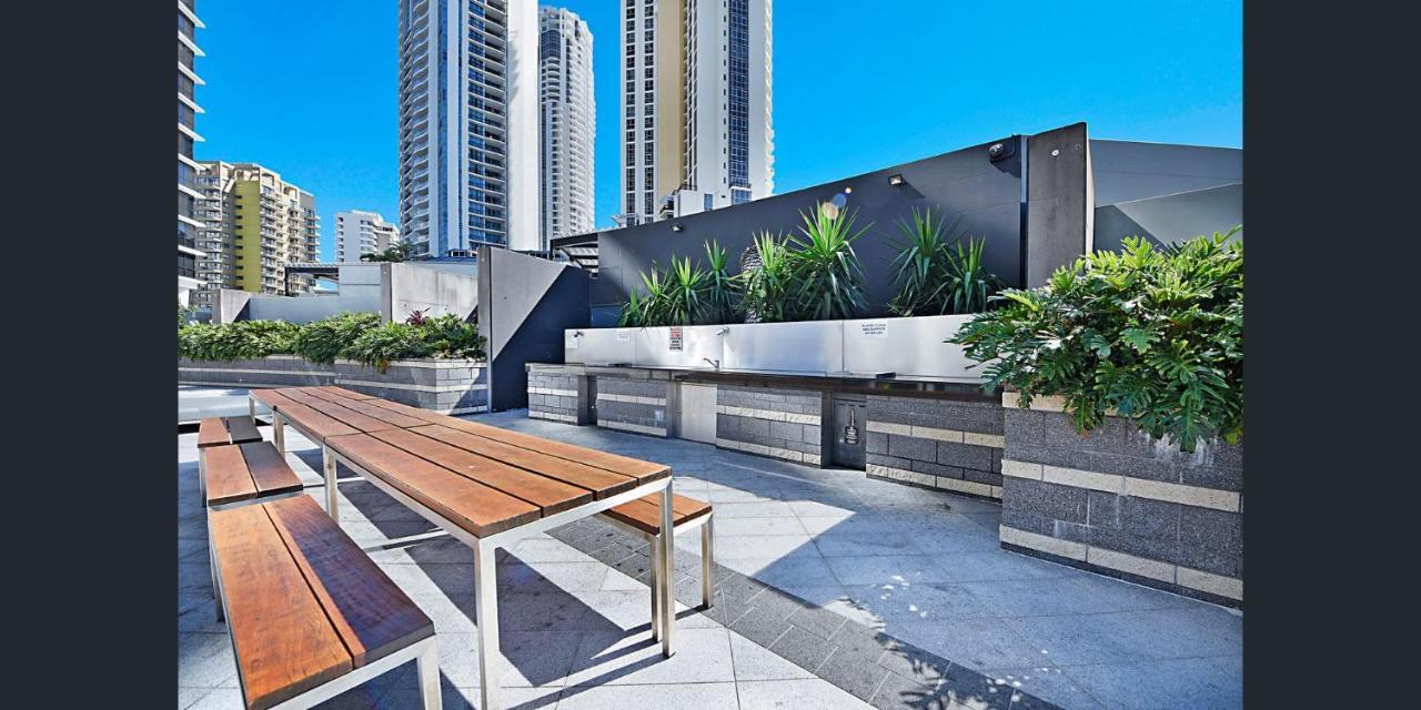 Circle On Cavill Free Parking Apartment Gold Coast Exterior photo
